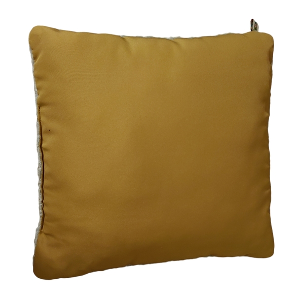 Jellybean Needle Work Pillow Sea Turtles 16" X 16" - Picture 4 of 4